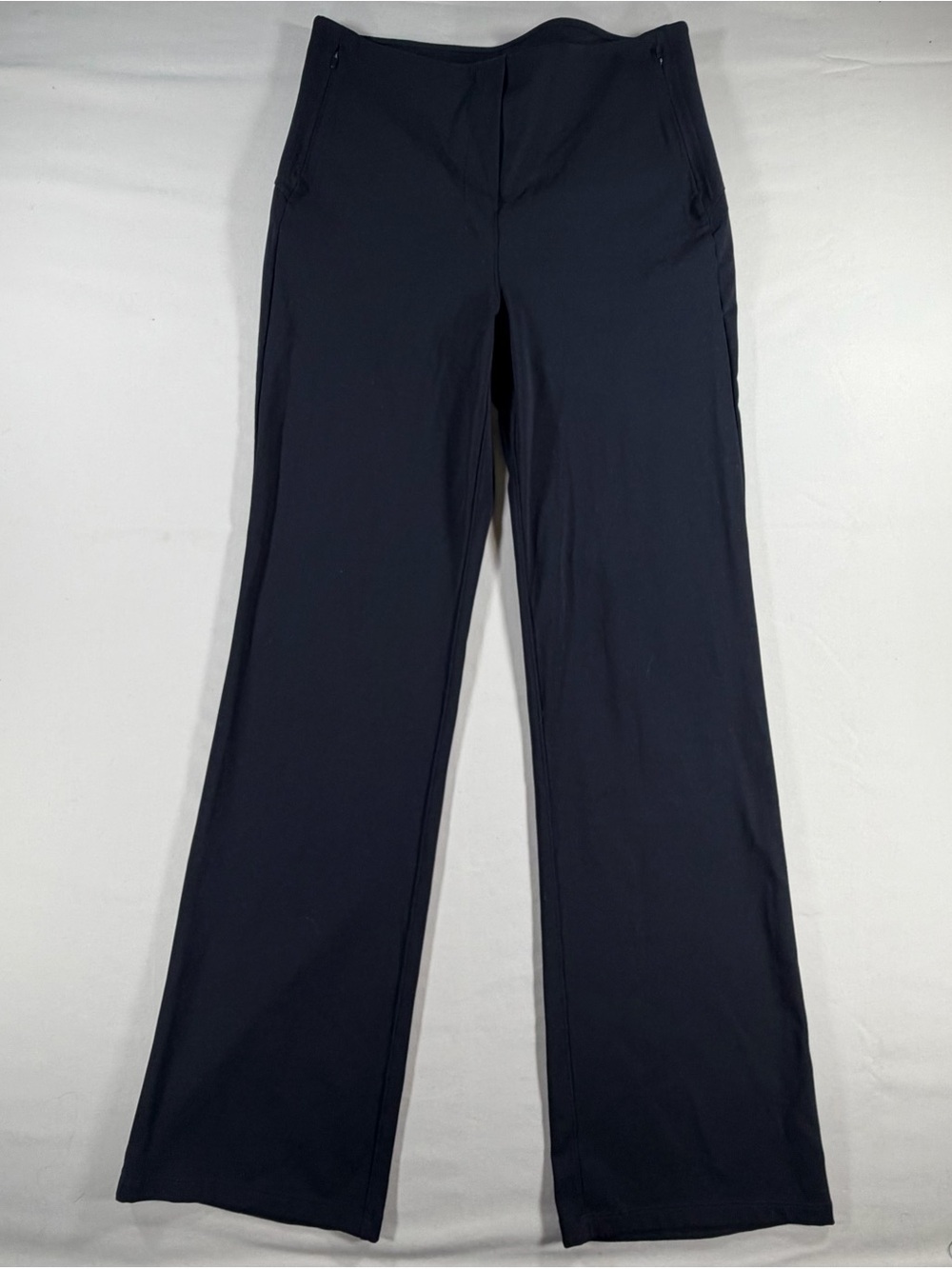 Lululemon Women's Straight-Leg Pants in Black sz 10 814
